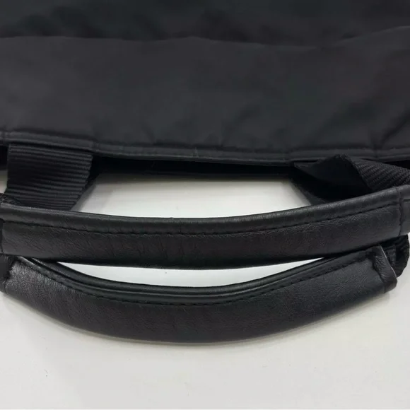 Prada tote - Picture 4 of 6